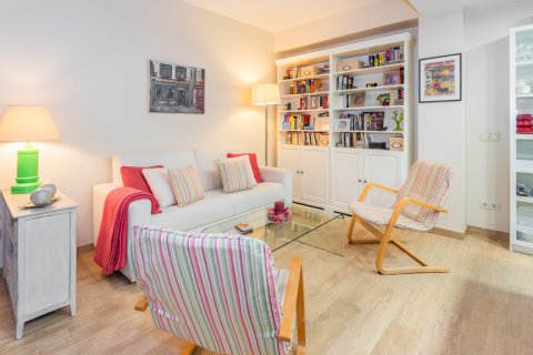 Продажа квартиры в Мадрид, Испания 1 спальня, 52.8м2 №122174 - фото 1