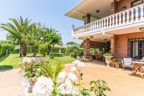 Продажа виллы Брунете, Мадрид, Испания 6 спален, 467м2 №122179 - фото 2
