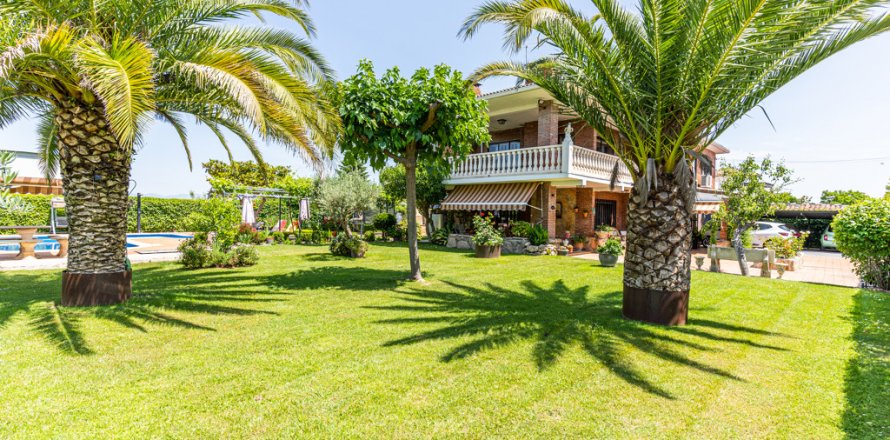Вилла Брунете, Мадрид, Испания 6 спален, 467м2 №122179