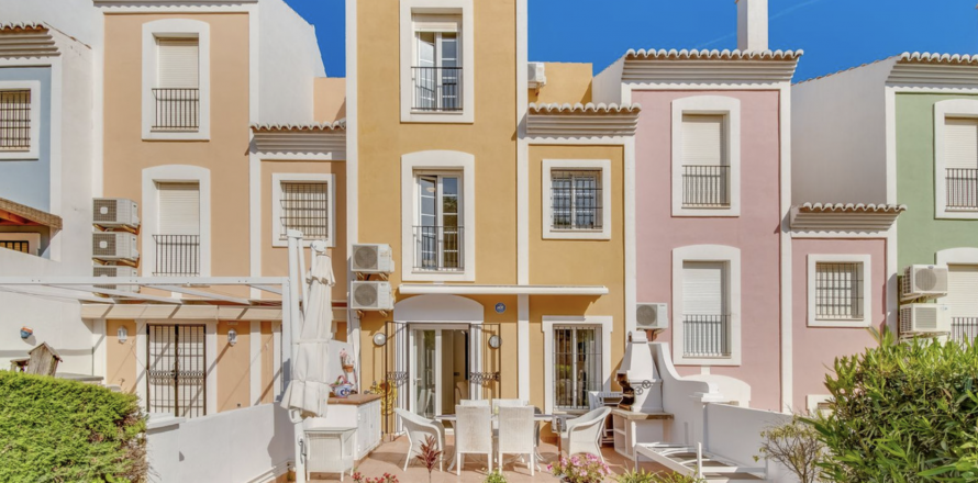 Townhouse Casares, Malaga, Spain 3 bedrooms, 83 sq.m. No. 127521