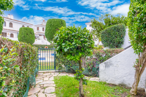 Townhouse for sale Estepona, Malaga, Spain 3 bedrooms, 245 sq.m. No. 127518 - photo 12