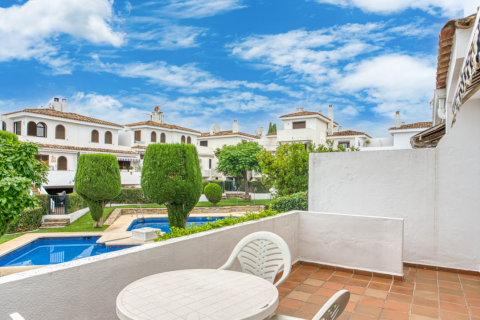 Townhouse for sale Estepona, Malaga, Spain 3 bedrooms, 245 sq.m. No. 127518 - photo 6