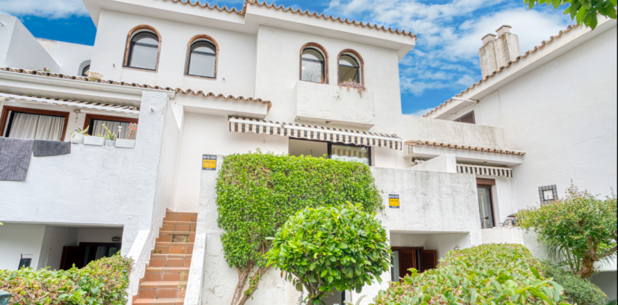 Townhouse Estepona, Malaga, Spain 3 bedrooms, 245 sq.m. No. 127518