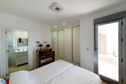 Apartment for sale Villamartin, Alicante, Spain 3 bedrooms, 110 sq.m. No. 131630 - photo 23