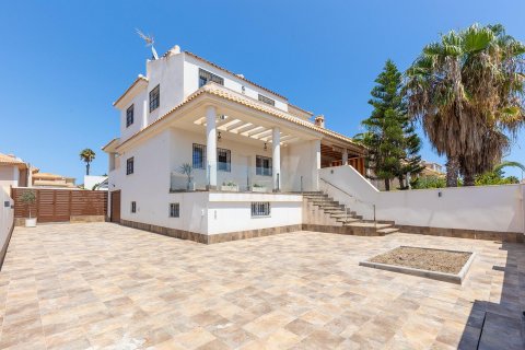 Продажа виллы Торревьеха, Аликанте, Испания 4 спальни,  №131629 - фото 1
