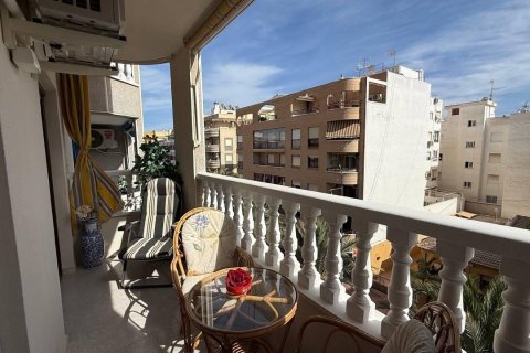 Apartment for sale Torrevieja, Alicante, Spain 2 bedrooms, 60 sq.m. No. 130662 - photo 12