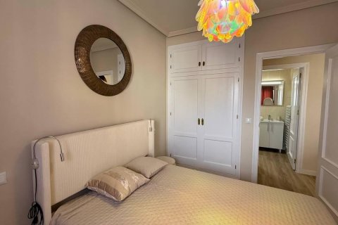 Apartment for sale Torrevieja, Alicante, Spain 2 bedrooms, 60 sq.m. No. 130662 - photo 16