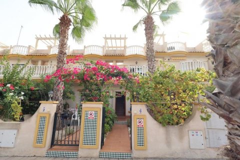 Apartment for sale Cabo Roig, Alicante, Spain 3 bedrooms, 72 sq.m. No. 130664 - photo 1