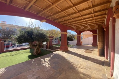Villa for sale Santiago de la Ribera, Murcia, Spain 4 bedrooms, 246 sq.m. No. 128797 - photo 5