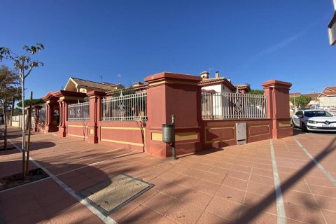 Villa for sale Santiago de la Ribera, Murcia, Spain 4 bedrooms, 246 sq.m. No. 128797 - photo 16