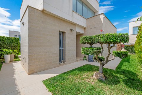 Villa in vendita Orihuela, Alicante, Spagna 3 camere da letto, 119 mq. N° 128724 - foto 6
