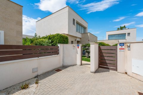 Villa in vendita Orihuela, Alicante, Spagna 3 camere da letto, 119 mq. N° 128724 - foto 30