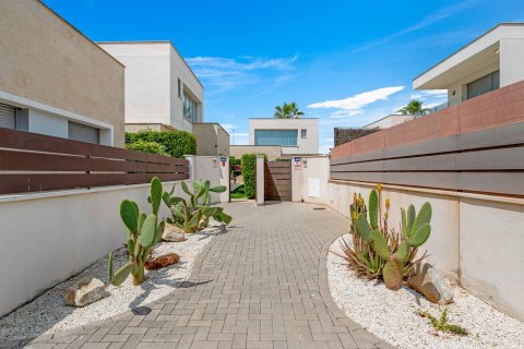 Villa in vendita Orihuela, Alicante, Spagna 3 camere da letto, 119 mq. N° 128724 - foto 29