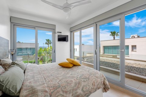 Villa in vendita Orihuela, Alicante, Spagna 3 camere da letto, 119 mq. N° 128724 - foto 20