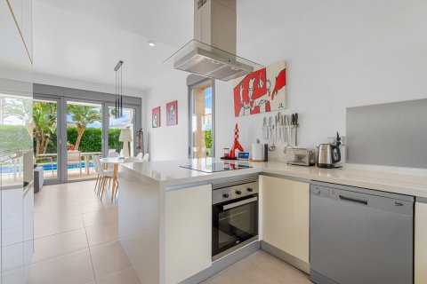 Villa in vendita Orihuela, Alicante, Spagna 3 camere da letto, 119 mq. N° 128724 - foto 13
