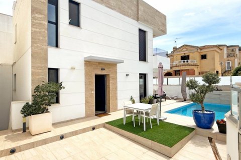 Villa for sale Villamartin, Alicante, Spain 3 bedrooms, 190 sq.m. No. 124969 - photo 1