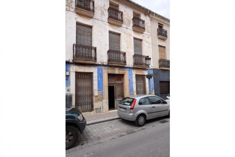 Townhouse for sale Pinoso, Alicante, Spain 6 bedrooms,  No. 128741 - photo 1