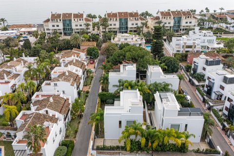Продажа виллы Марбелья, Малага, Испания 4 спальни, 434м2 №124187 - фото 5