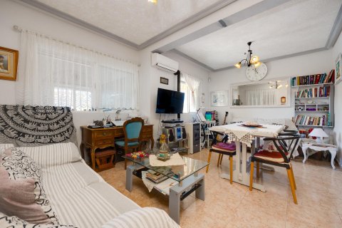 Villa for sale Torrevieja, Alicante, Spain 4 bedrooms, 150 sq.m. No. 125257 - photo 8