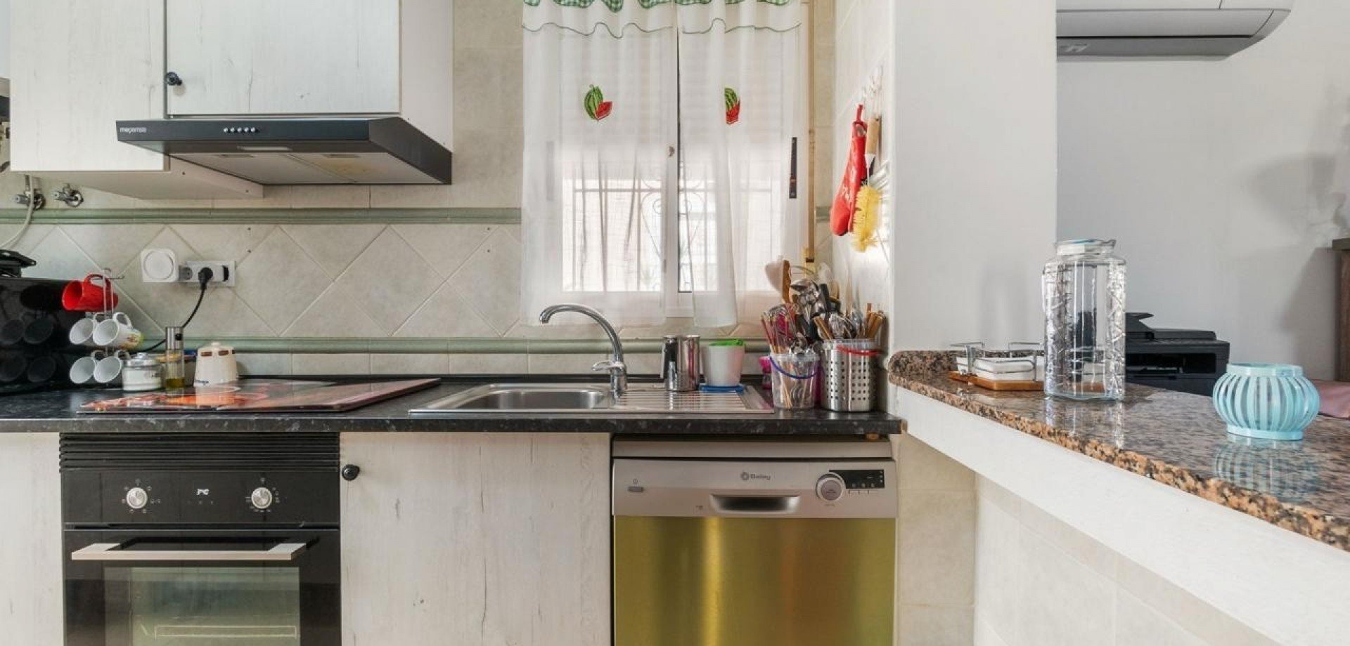 Villa i Alicante, Spanien 3 sovrum, 120 kvm. Nr. 125256
