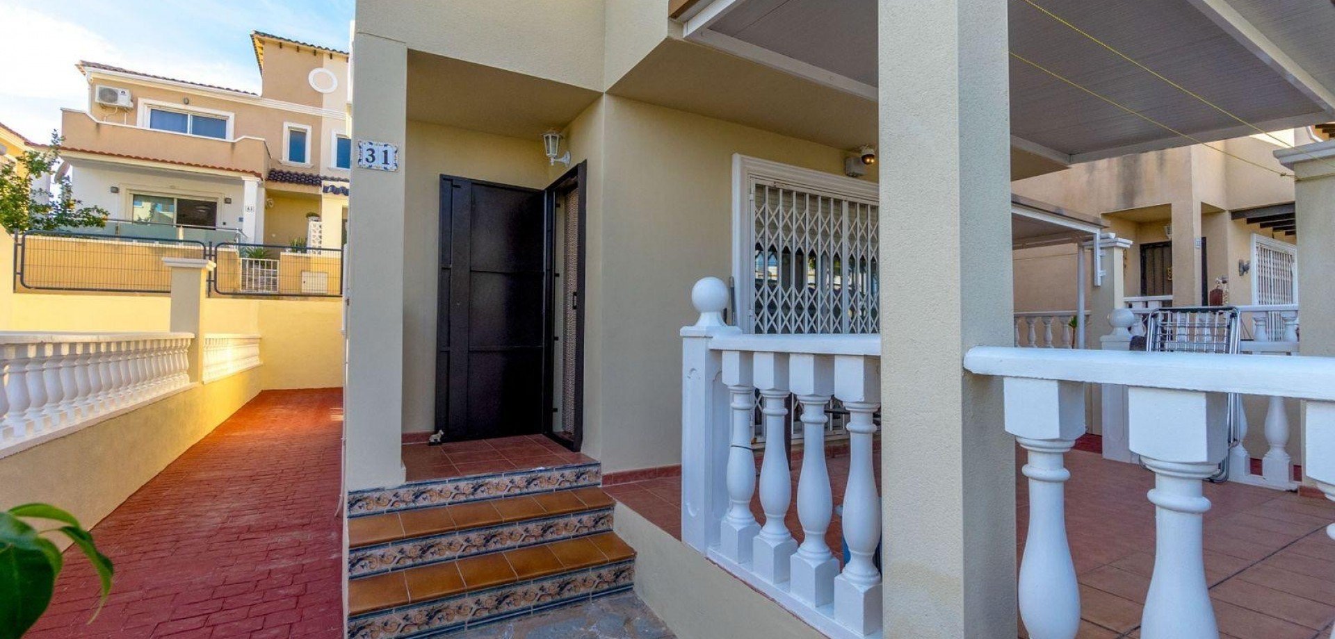 Villa i Alicante, Spanien 3 sovrum, 120 kvm. Nr. 125256