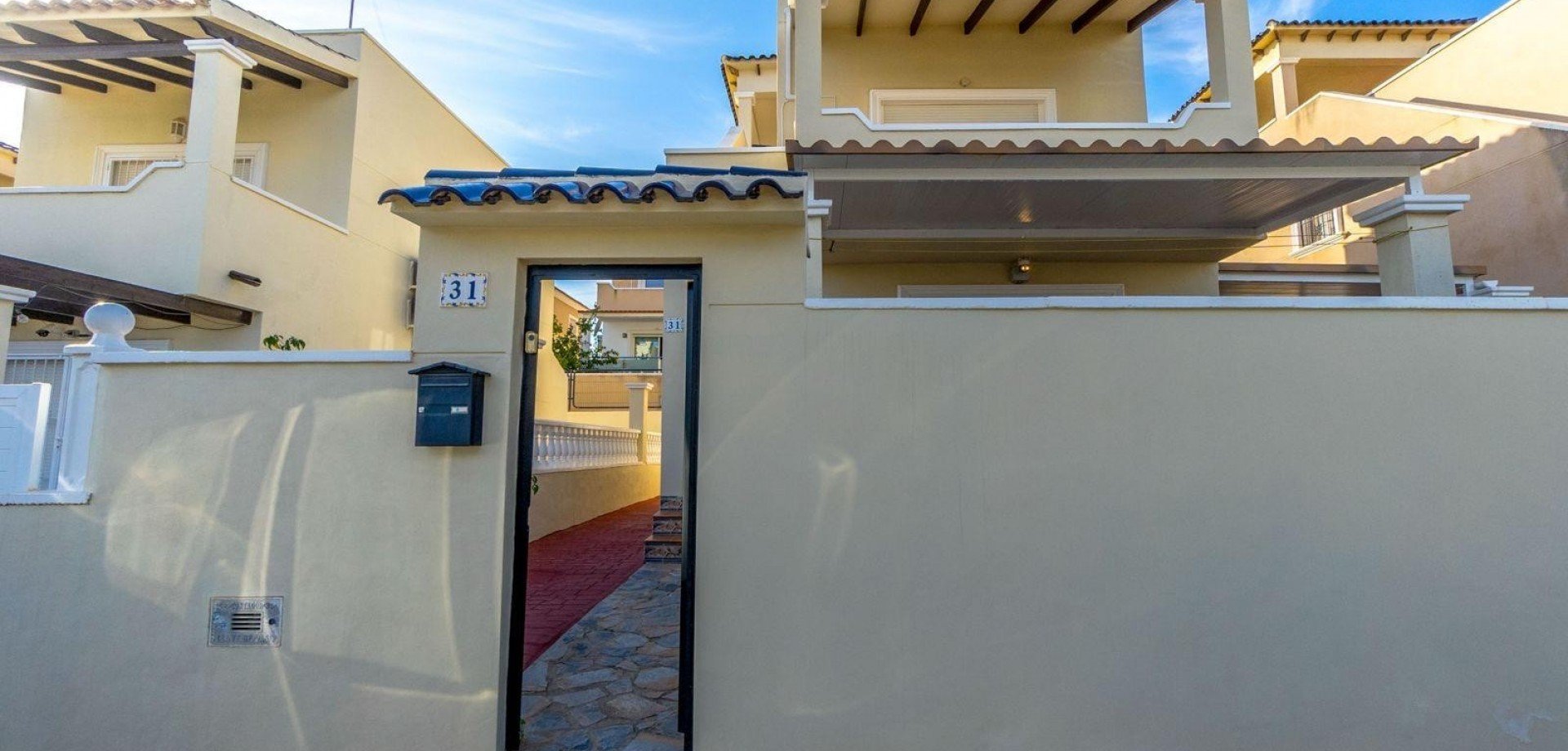 Villa i Alicante, Spanien 3 sovrum, 120 kvm. Nr. 125256