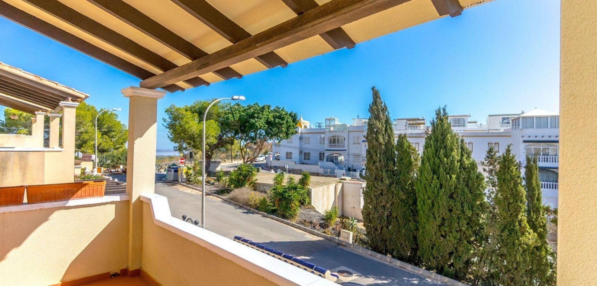 Villa i Alicante, Spanien 3 sovrum, 120 kvm. Nr. 125256