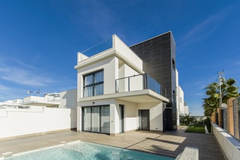 Продажа виллы в Сан-Мигель-де-Салинас, Аликанте, Испания 3 спальни, 144м2 №123119 - фото 2