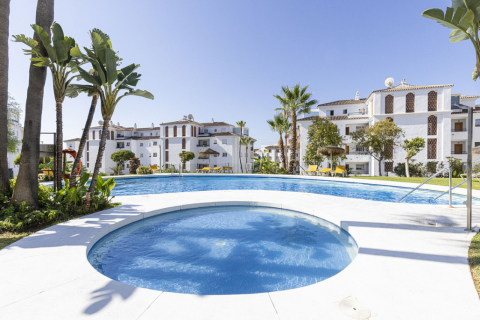 Apartment for sale Mijas Costa, Malaga, Spain 2 bedrooms, 84 sq.m. No. 128995 - photo 4