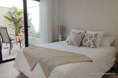 Продажа квартиры в Пилар де ла Орадада, Аликанте, Испания 3 спальни, 93м2 №120203 - фото 4