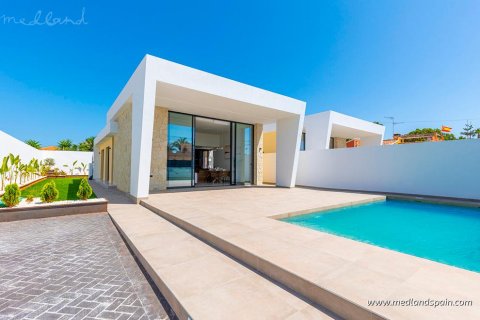 Продажа виллы в Лос Балконес, Аликанте, Испания 3 спальни, 120м2 №120205 - фото 1