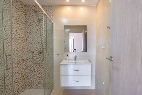 Appartamento in vendita Alicante, Spagna 3 camere da letto, 107 mq. N° 125974 - foto 17