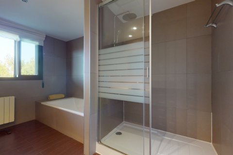 Villa pārdošanā Chiva, Valencia, Spānijā 5 istabas, 370 m2 Nr. 128973 - attēls 13