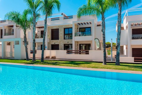 Bungalo pārdošanā Torrevieja, Alicante, Spānijā 2 istabas, 63 m2 Nr. 128309 - attēls 10