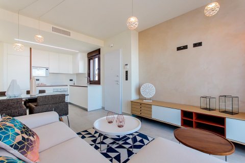 Bungalo pārdošanā Torrevieja, Alicante, Spānijā 2 istabas, 63 m2 Nr. 128309 - attēls 18