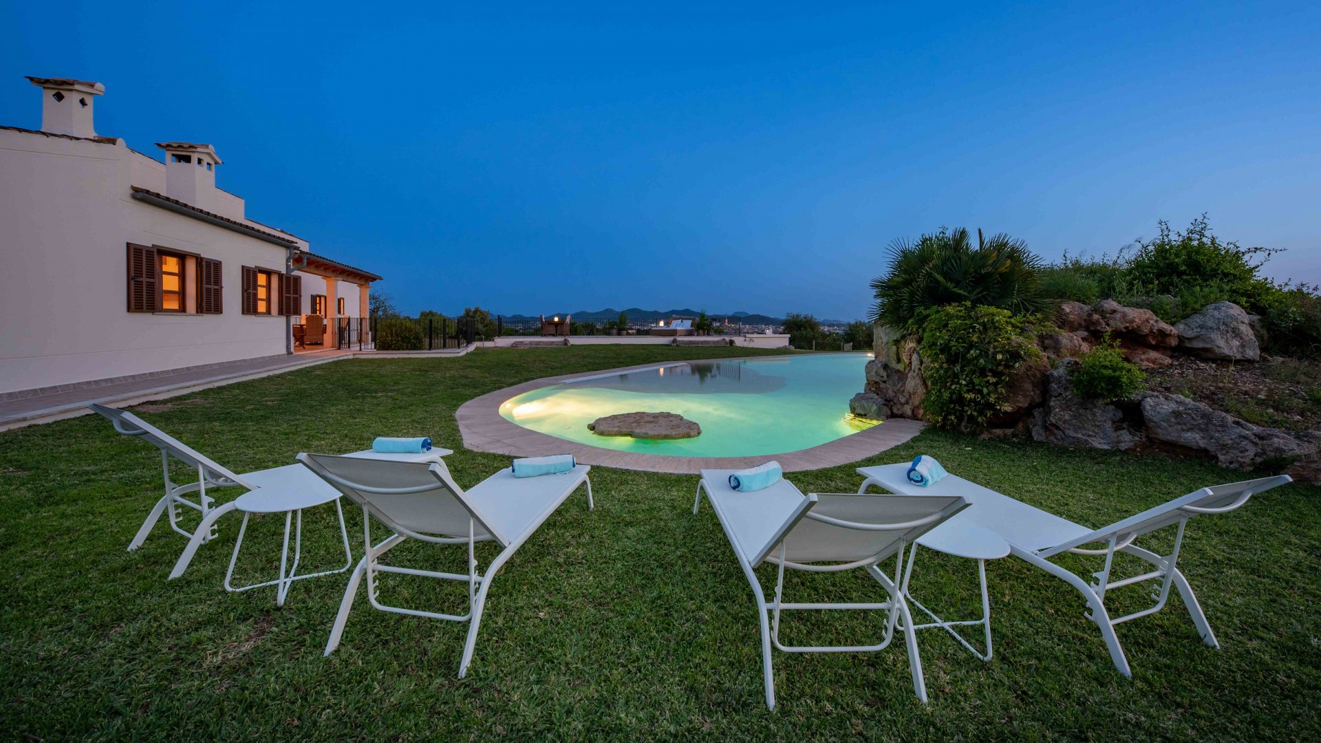 Finca à Manacor, Mallorca, Espagne 5 chambres, 493 m2 No. 128210