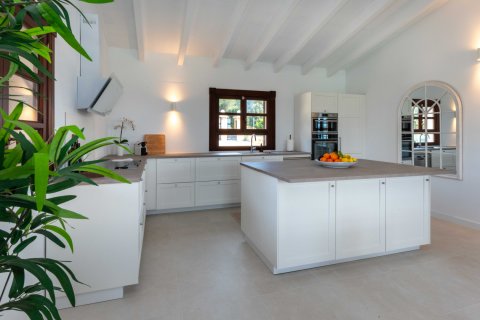 Finca till salu i Manacor, Mallorca, Spanien 5 sovrum, 493 kvm. Nr. 128210 - foto 18