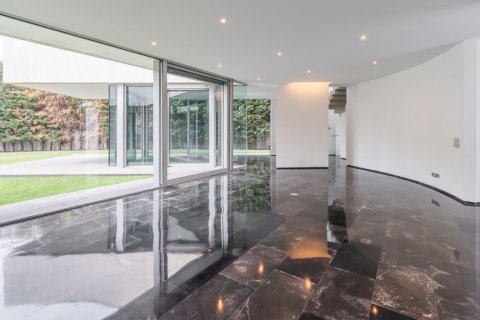 Продажа виллы в Мадрид, Испания 6 спален, 746м2 №124658 - фото 18