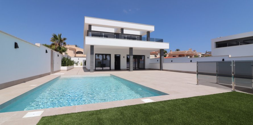 Villa Ciudad Quesada, Alicante, Spain 3 bedrooms, 311 sq.m. No. 131623