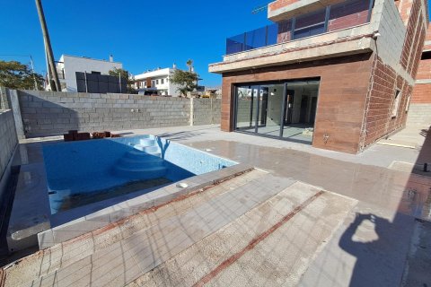 Villa for sale Pilar de la Horadada, Alicante, Spain 3 bedrooms, 136 sq.m. No. 123481 - photo 13