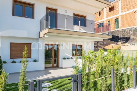 Villa en venta en La Nucia, Alicante, España 4 dormitorios, 133 m2 No. 120993 - foto 5