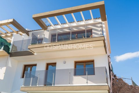 Villa en venta en La Nucia, Alicante, España 4 dormitorios, 133 m2 No. 120993 - foto 2
