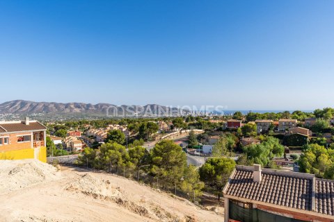 Villa en venta en La Nucia, Alicante, España 4 dormitorios, 133 m2 No. 120993 - foto 23
