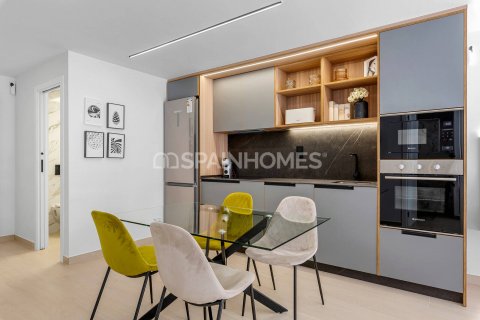 Продажа квартиры в Гуардамар-дель-Сегура, Аликанте, Испания 3 спальни, 81м2 №120990 - фото 19