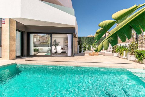 Villa till salu Orihuela, Alicante, Spanien 3 sovrum, 159 kvm. Nr. 131326 - foto 15