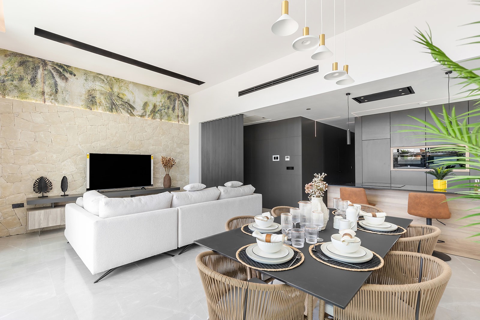 Villa a Torrevieja, Alicante, Spagna 3 camere da letto, 120 mq. N° 131331