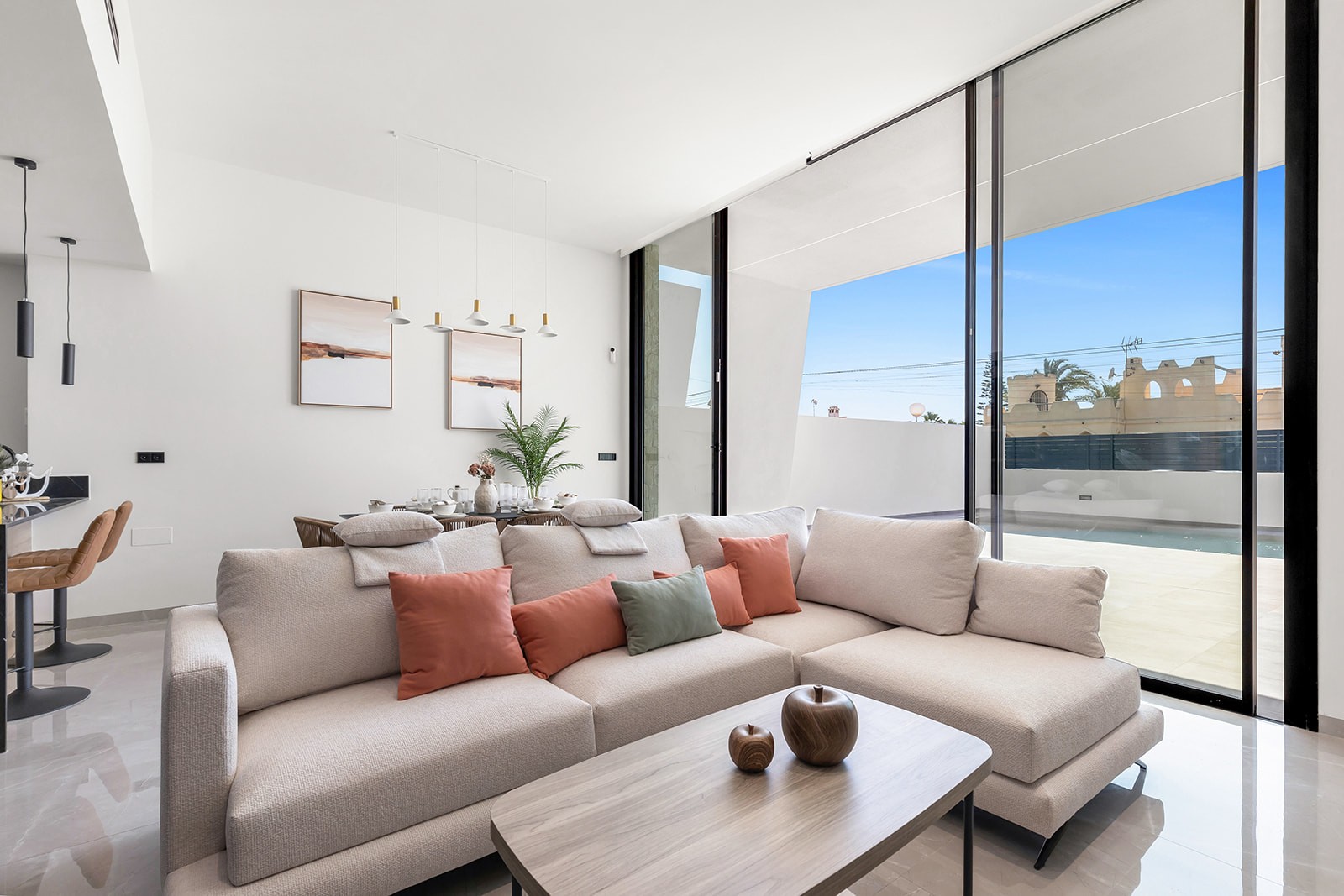 Villa a Torrevieja, Alicante, Spagna 3 camere da letto, 120 mq. N° 131331
