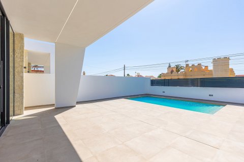 Villa for sale Torrevieja, Alicante, Spain 3 bedrooms, 120 sq.m. No. 131331 - photo 2