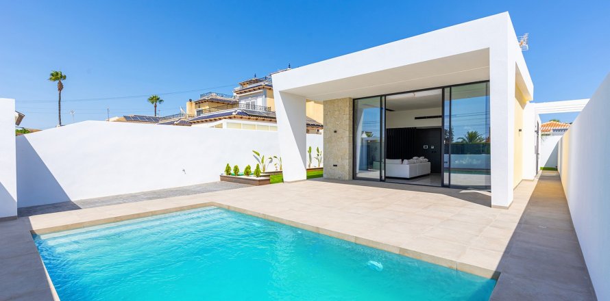 Villa Torrevieja, Alicante, Spain 3 bedrooms, 120 sq.m. No. 131331