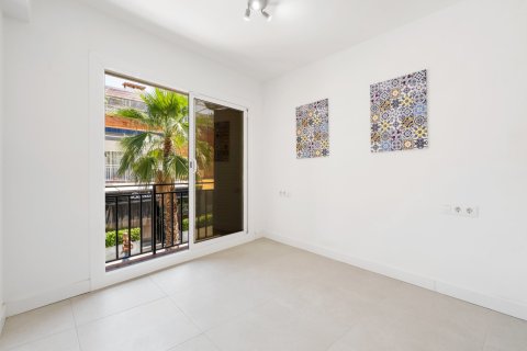 Apartment for sale Castelldefels, Barcelona, Spain 3 bedrooms, 69 sq.m. No. 130270 - photo 10